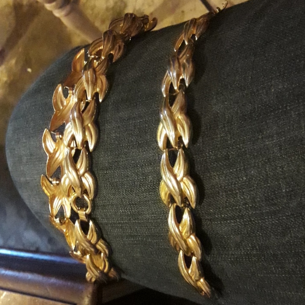 Neck and brac set